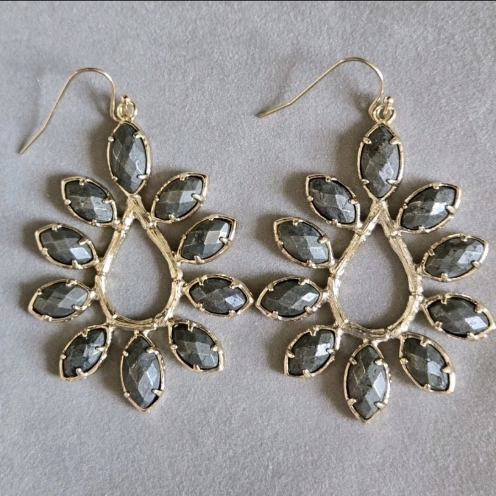 ✨ULTRA RARE✨ VINTAGE Kendra Scott Nyla Earrings